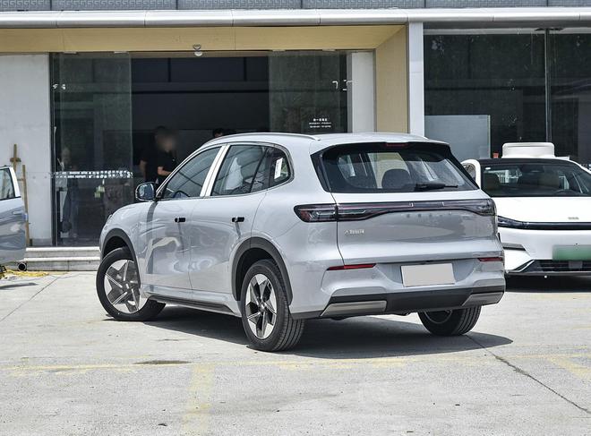 2024年8月上旬将上市的两款国产新能源新车(图3)