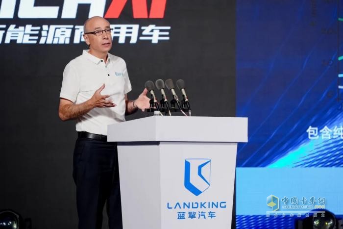 引领绿色物流新纪元潍柴新能源商用车2024合作伙伴共创大会举行(图3)