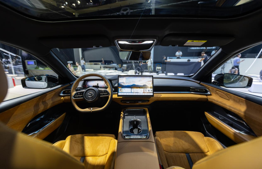 合资新能源价值新标准MAZDAEZ-6领衔亮相2024成都车展(图3)