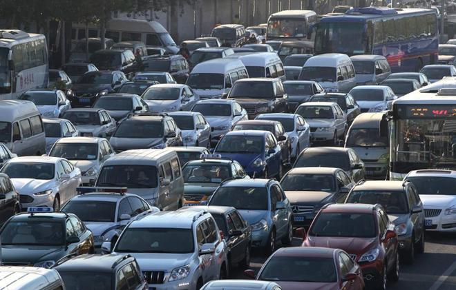 “中国式养车”存在3大怪象！专家叹气：都是“穷人思维”在作祟