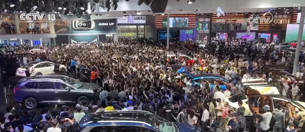 跟上“新”形势年产迈上千万辆！新能源汽车市场智能化爆发(图7)