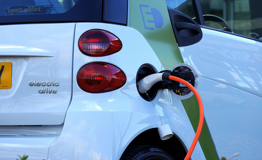 2024年中国锂电池行业市场分析及国家政策汇总