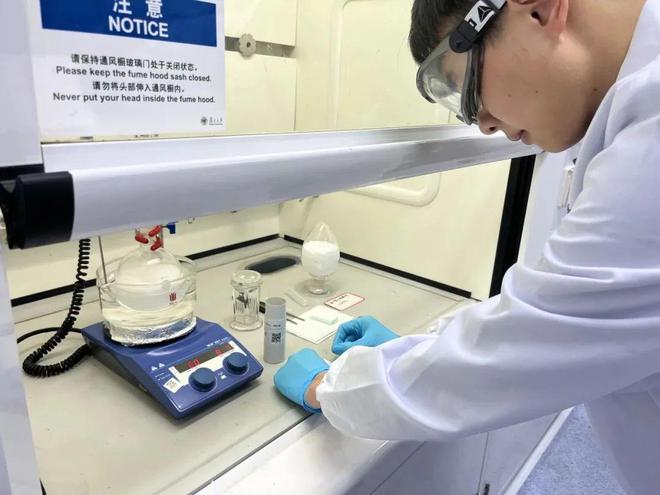 《自然》重磅！中国发明锂电修复技术或彻底颠覆游戏规则！(图2)