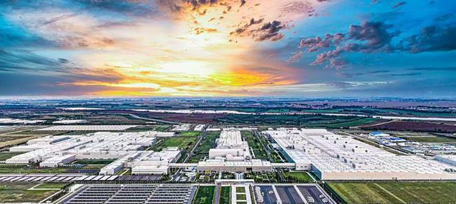 宝马集团2024年研发投入创新高以科技创新迈向新世代(图1)