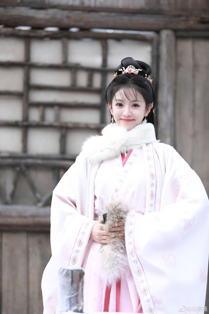 小马拉大车姐弟单亲妈妈给儿子特殊的生日礼物剧情内容(图3)