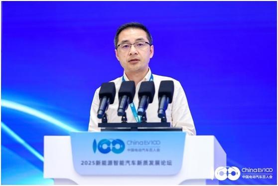 解码产业升级与生态重构2025新能源智能汽车新质发展论坛成功召开(图14)