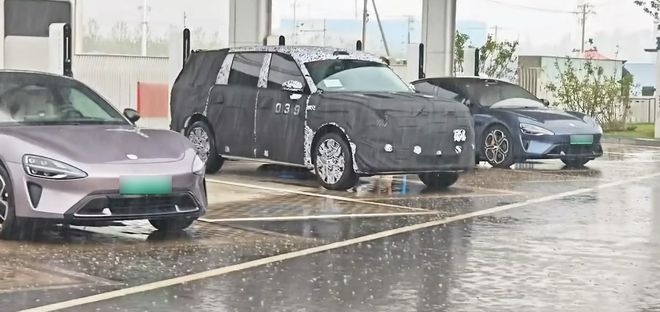 小米增程SUV再曝光！“没创意设计”反而成了最大卖点？(图1)