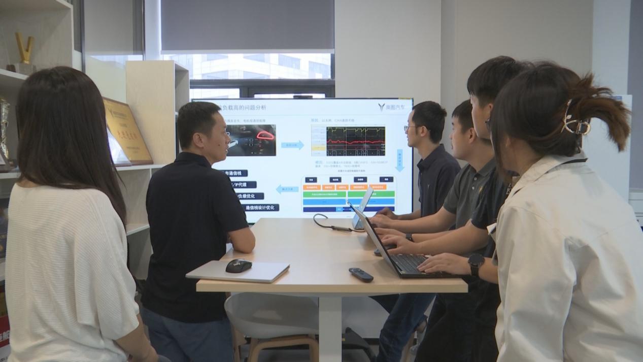 这五年•自主创新｜开往“智造”的新“岚图”(图3)