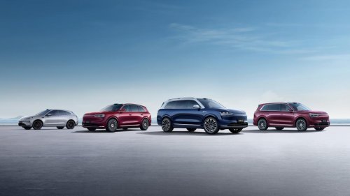 “首家A+H豪华新能源车企”！赛力斯港股上市赋能全球化布局(图2)